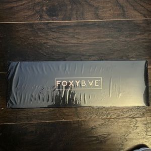 FOXYBAE  rose gold blow out brush - NEW